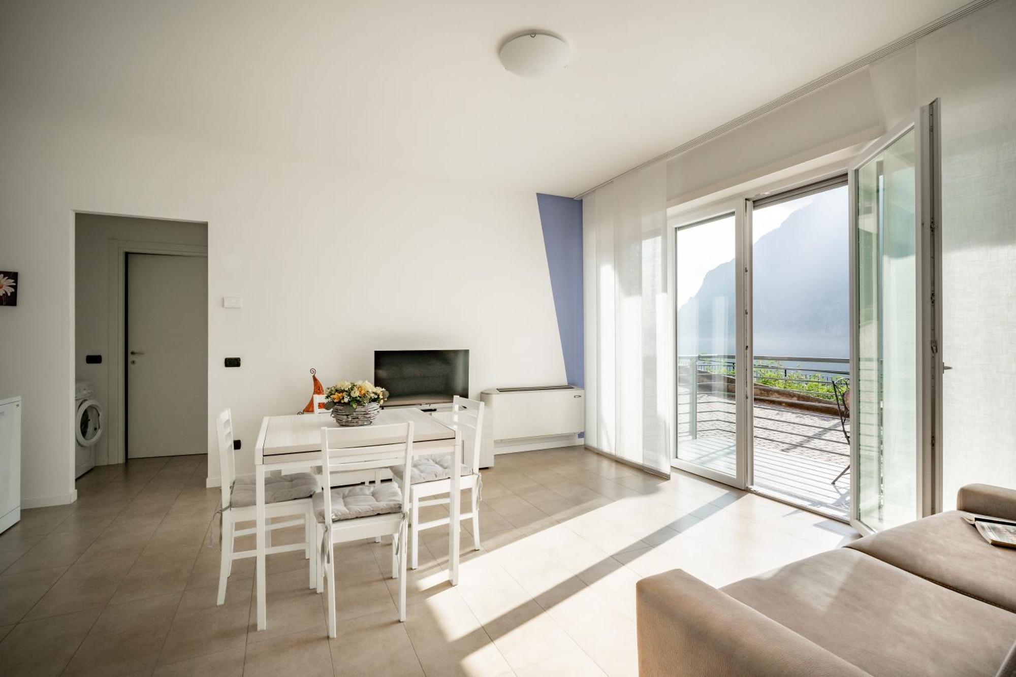 Lake Como Casa La Rosa Abbadia Lariana Luaran gambar